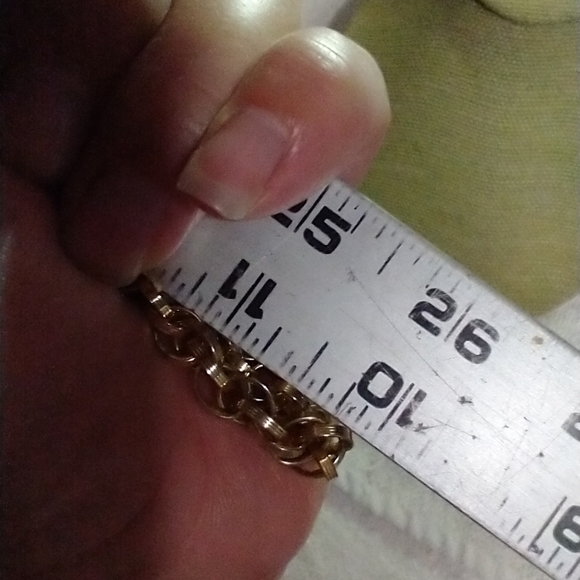 Long goldtone circles necklace - Picture 2 of 5